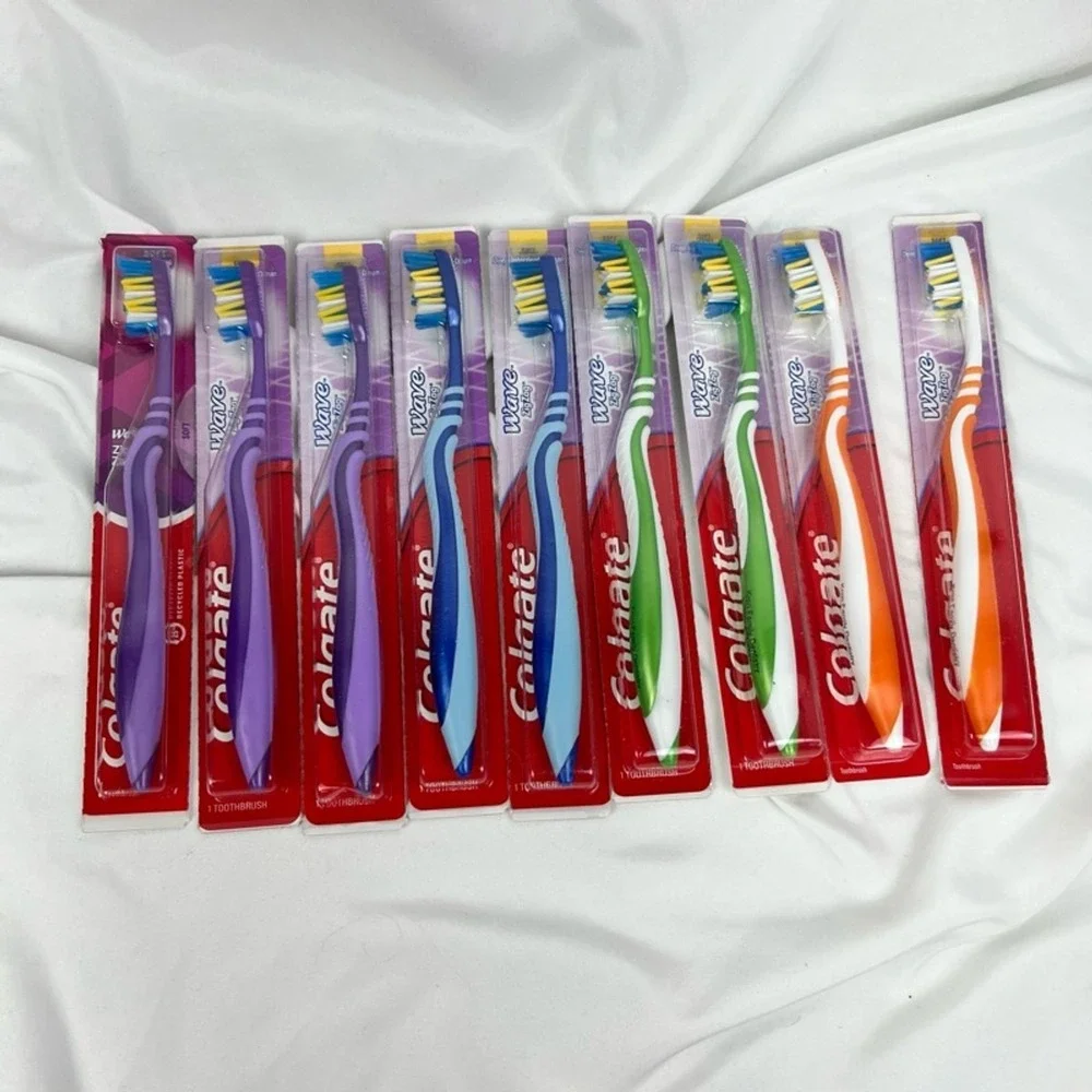 Colgate Wave ZigZag Soft Compact Toothbrush Lot of 9